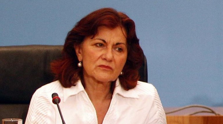 Η Θεανώ Φωτίου υποσχέθηκε... μαρμελάδες στους απόρους