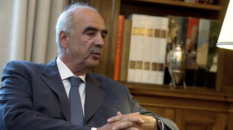 Guardian: Ο Μεϊμαράκης γοητεύει τους έλληνες ψηφοφόρους
