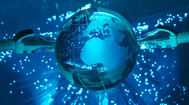 Internet για όλους σχεδιάζουν Ζούκερμπεργκ και Γκέιτς