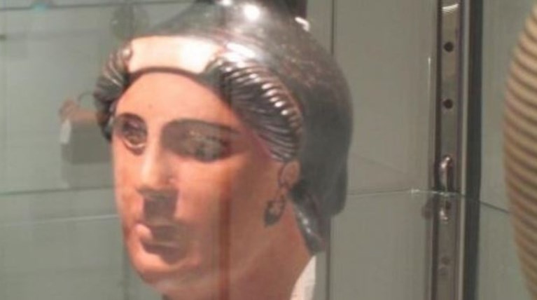 Christies: Δημοπρατούν την Πέμπτη κλεμμένες ελληνικές αρχαιότητες