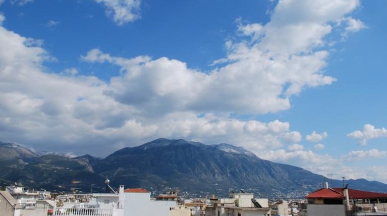 Ηλιοφάνεια και μικρή άνοδος της θερμοκρασίας σε όλη τη χώρα