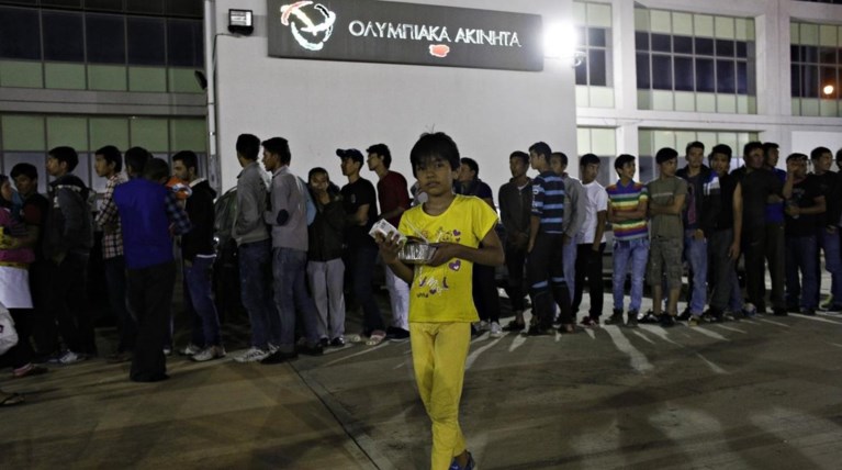 Συγκλονιστικές εικόνες των προσφύγων σε Γαλάτσι και Ελληνικό