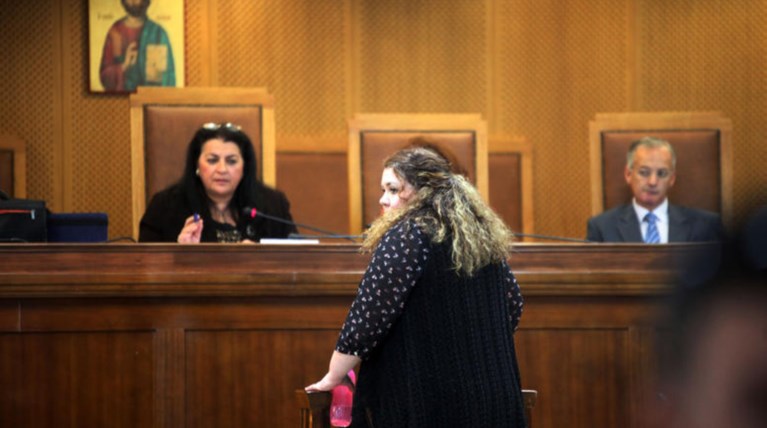 Καταθέτει η αδελφή του Παύλου Φύσσα στη δίκη της ΧΑ