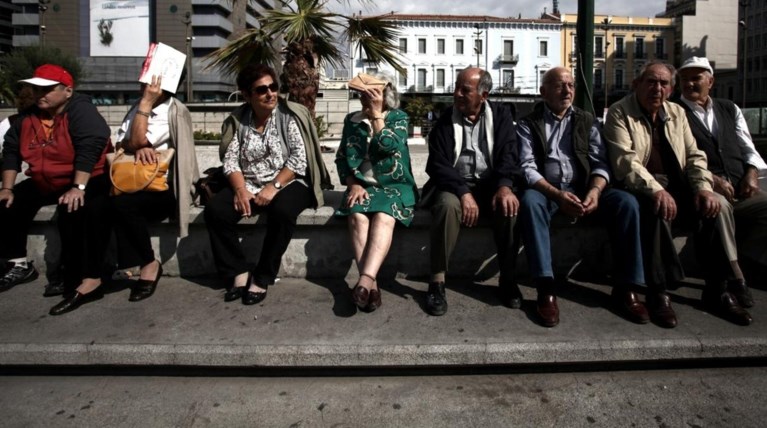 Κραχ στα Ταμεία: Αναμονή έως και 24 μήνες για σύνταξη