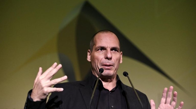 O Βαρουφάκης «δείχνει» τους ολιγάρχες που κυνηγά ο ΣΥΡΙΖΑ