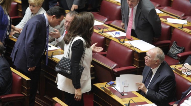 Λεβέντης: Να πει όλες τις ευχές ο Ιερώνυμος να φύγει η κατάρα του Μητσοτάκη