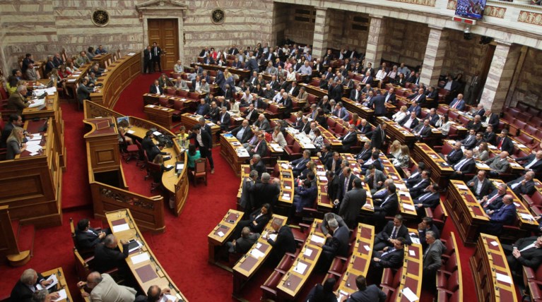 Δοκιμασία τεσσάρων ημερών στη Βουλή για το 3ο μνημόνιο