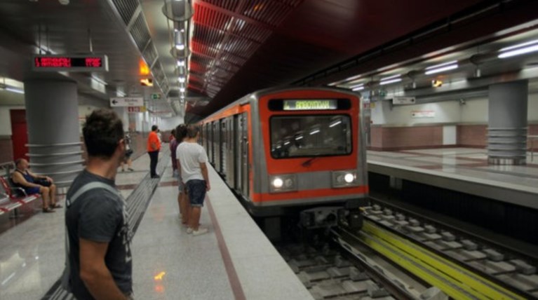 'Ερχεται αύξηση 10% στα εισιτήρια των μέσων μεταφοράς