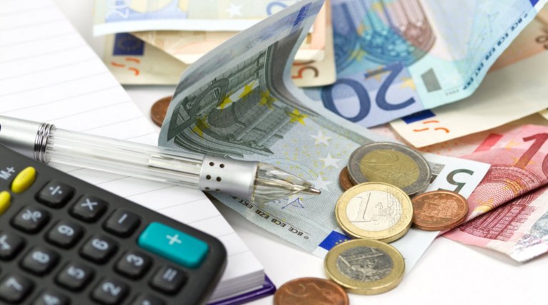 Χαράτσι στις 100 δόσεις από την Πέμπτη με εγκύκλιο