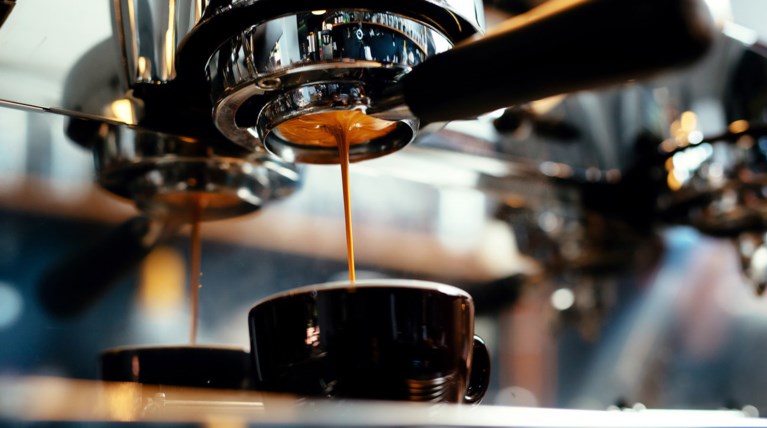 Μήπως αντί για καπουτσίνο πίνετε flat white;