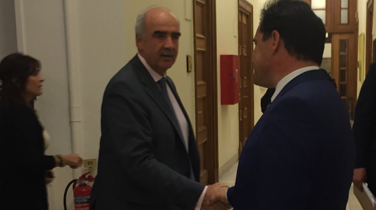 Μετά τις αστραπές άστραψαν τα φλας στο ραντεβού των 4 διεκδικητών της ΝΔ
