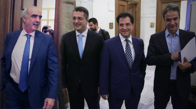 Από τη ρήξη στις αγκαλιές: Οι 36 ώρες κόλαση στη ΝΔ