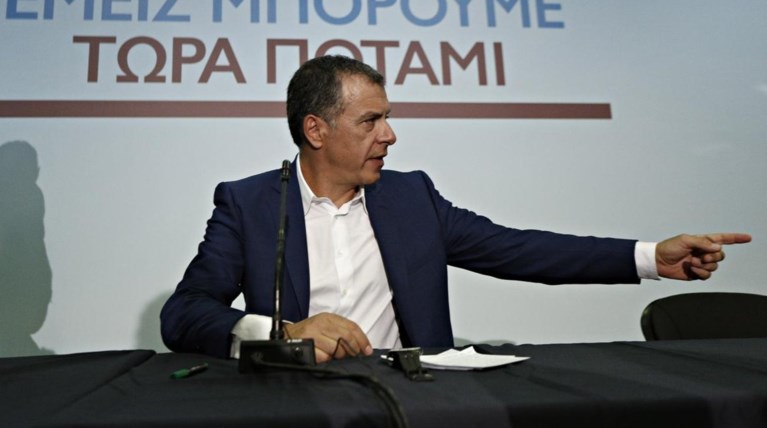 Θεοδωράκης: Δε θα μακροημερεύσει αυτή η κυβέρνηση