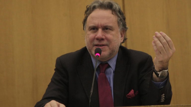 Κατρούγκαλος: Ψαλίδι στις συντάξεις που είναι μεγαλύτερες του μισθού