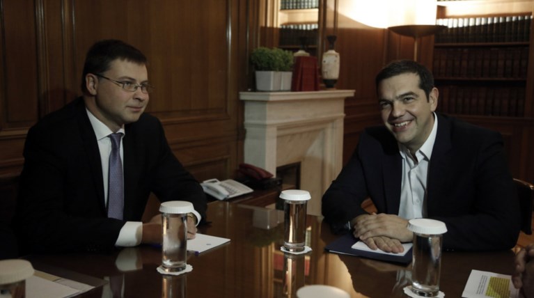 Ο διάλογος Τσίπρα- Ντομπρόβσκις για τον Στουρνάρα