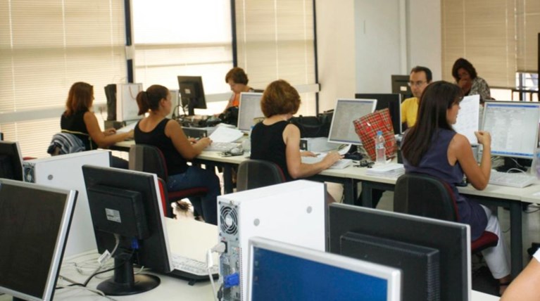 Οι χαμένοι από τις ανατροπές στο ασφαλιστικό του Δημοσίου