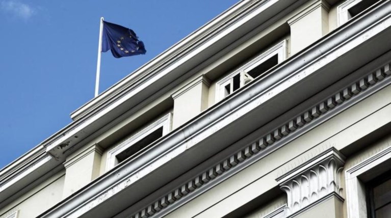 «Κούρεμα» και για τους senior ομολογιούχους