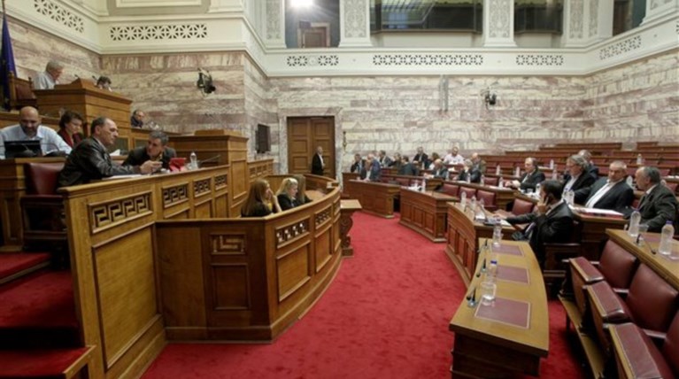 Με διευρυμένη πλειοψηφία το ν.σ για τις τράπεζες στην επιτροπή