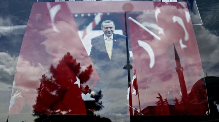 Μεγάλη νίκη Ερντογάν, κλείδωσε η αυτοδυναμία