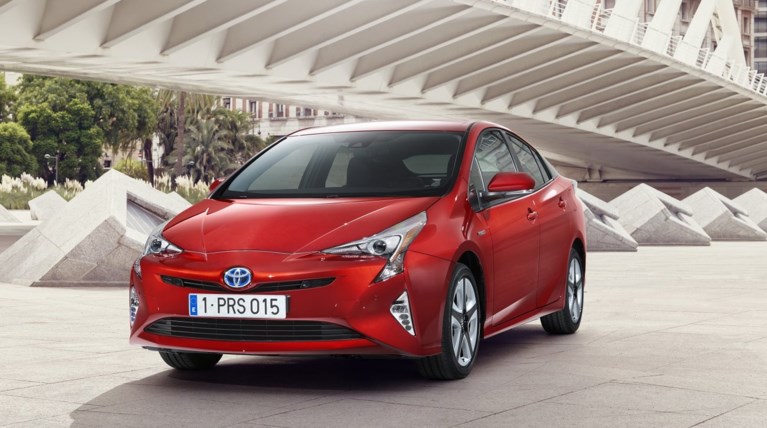 Toyota: Ο ηγέτης στα υβριδικά έχει... πολύ "ρεύμα" να δώσει!