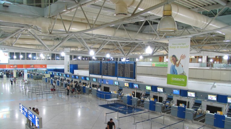 Κουβαλούσε στις αποσκευές του 16 κιλά κάνναβης!Συνελήφθη στο Ε. Βενιζέλος