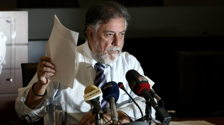 Πανούσης: Οι κινήσεις της κυβέρνησης δείχνουν πανικό