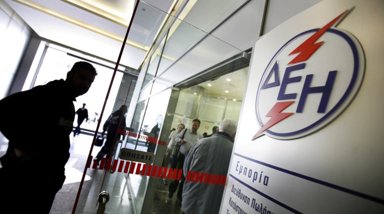 Κατεβάζει διακόπτες η ΔΕΗ σε 700.000 κακοπληρωτές