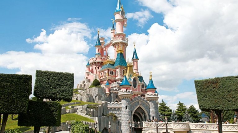Kλείνει η Disneyland στο Παρίσι λόγω των δραματικών γεγονότων