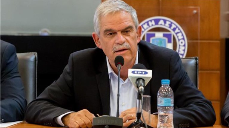 Παρέμεινε αλλά ως Νο2 ο Σταυρόπουλος στις Εσωτερικές Υποθέσεις μετά το σάλο