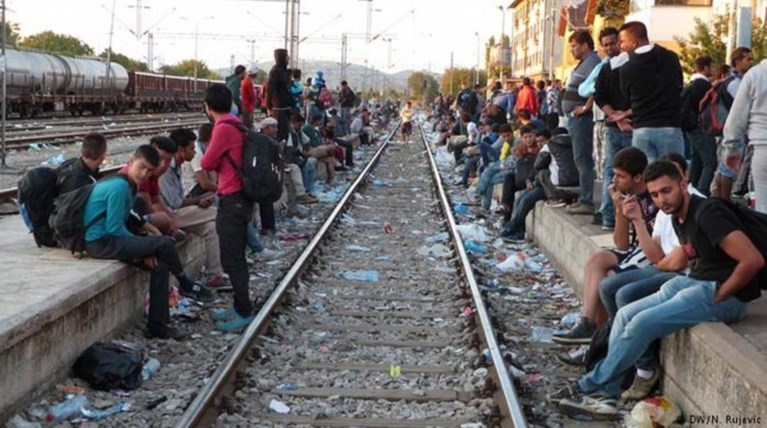 Και τα Σκόπια ζητούν ανταλλάγματα για το προσφυγικό
