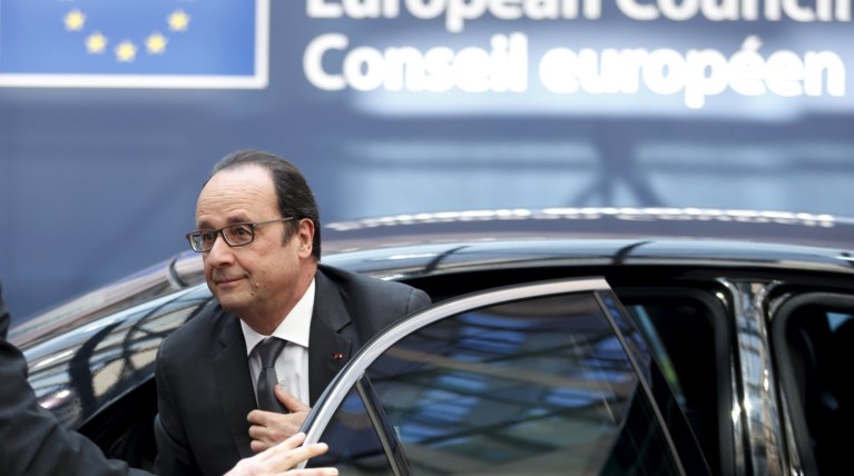 Αστερίσκοι από Ολάντ για τη συμφωνία με Τουρκία, θερμή στήριξη σε Ελλάδα