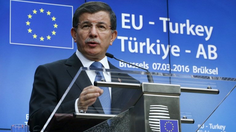 Νταβούτογλου: H Τουρκία δεν θα γίνει ανοικτή φυλακή προσφύγων