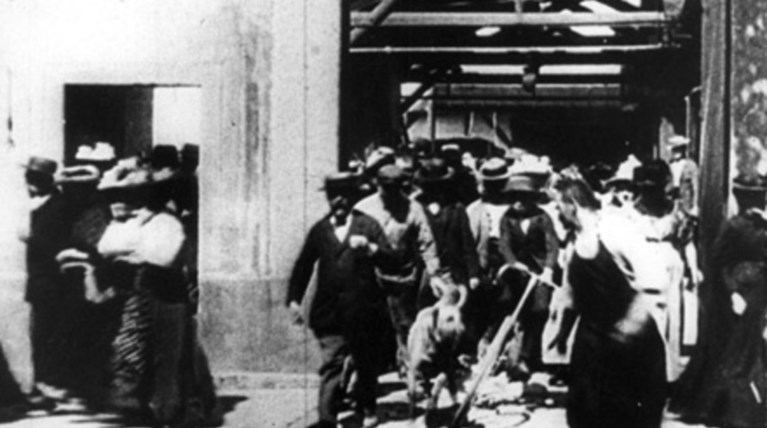 Η πρώτη ταινία στην ιστορία του σινεμά έγινε σαν σήμερα. Δείτε την!