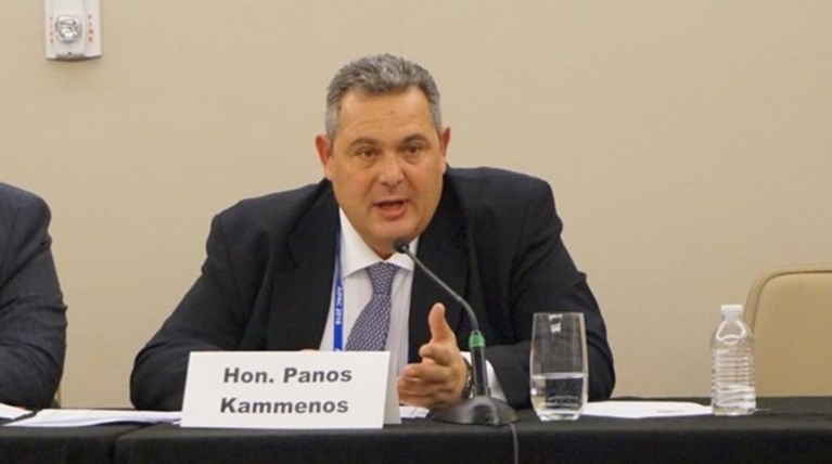Γκάφα Καμμένου: Βλέπει έξοδο από Μνημόνιο την 1η Μαΐου!