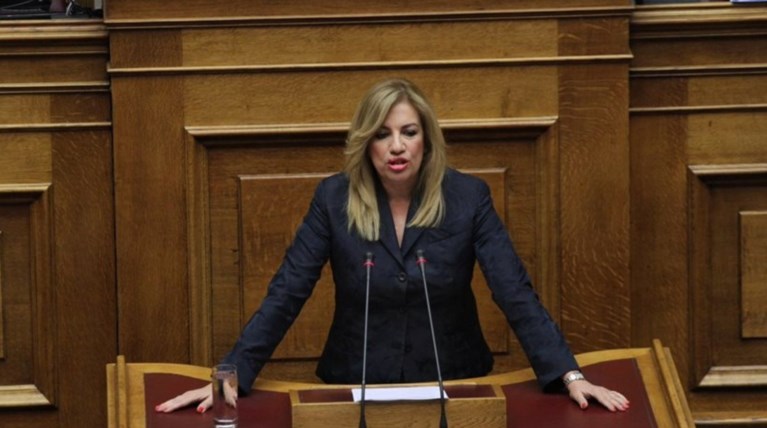 Γεννηματά για Τσίπρα: Eξυπηρετεί τα συμφέροντα της Γερμανίας & της Γαλλίας