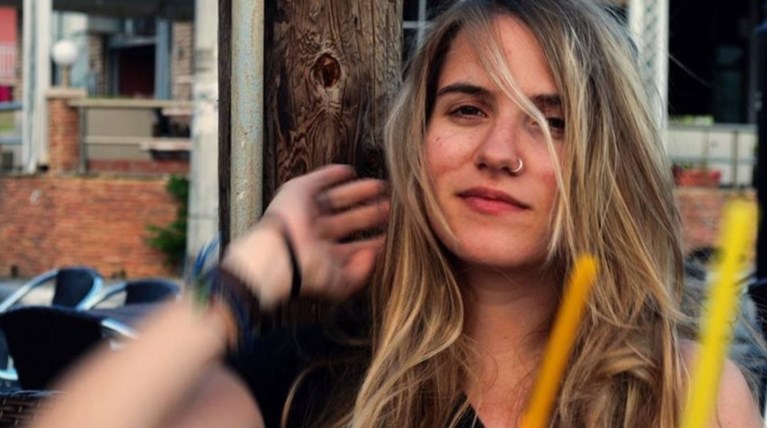 Η Ελληνίδα που γλίτωσε την επίθεση για λίγα λεπτά