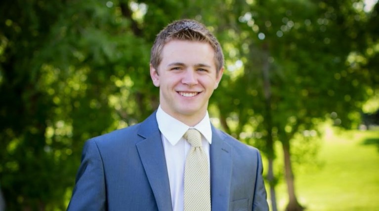 O 19χρονος ιεραπόστολος που επέζησε από τρεις τρομοκρατικές επιθέσεις