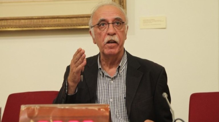 Βίτσας: Δεν μπορεί να έρθει ανάπτυξη από τους πρόσφυγες