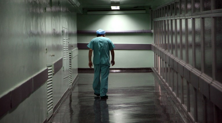 Καταγγελία ΙΣΑ: Στην αναμονή ως 5 μήνες των καρκινοπαθών για ακτινοθεραπεία