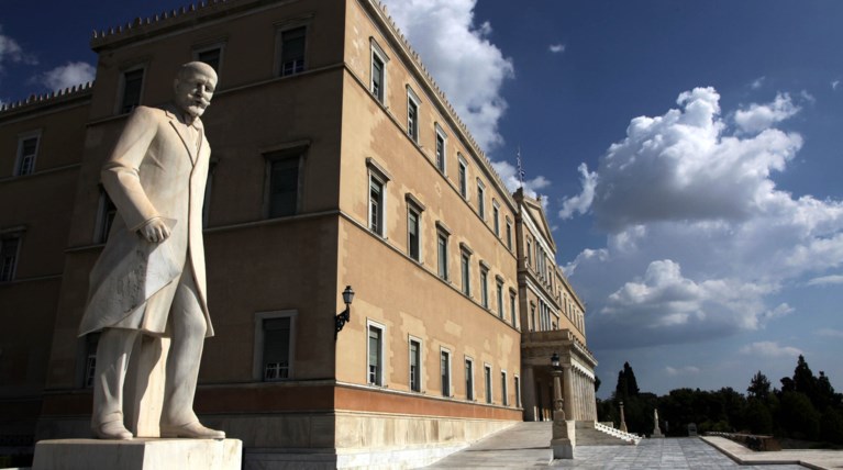 Σε εξέλιξη σύσκεψη υπό τον πρωθυπουργό για προσφυγικό