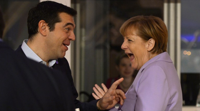 Handelsblatt: Ο Τσίπρας έγινε και αυτός «μερκελιστής»