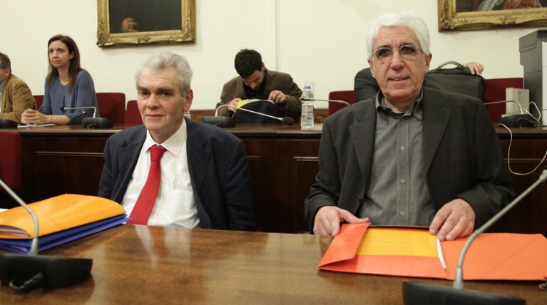 Έμμεσο «άδειασμα» Παρασκευόπουλου σε Παπαγγελόπουλο
