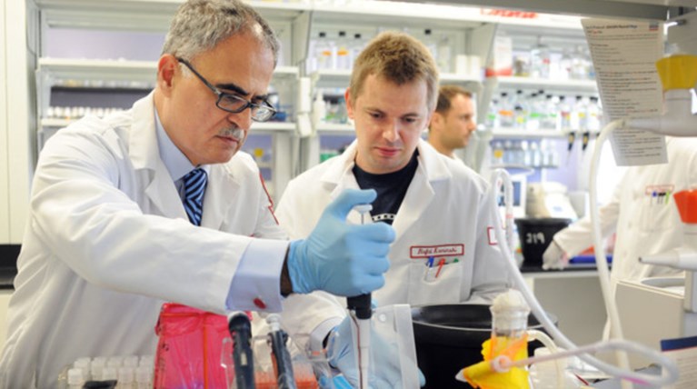 Θεραπεία σε 3 χρόνια από τον ιό HIV υπόσχονται αμερικανοί ερευνητές