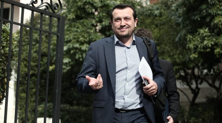 Ο Νίκος Παππάς πανηγυρίζει για το success story της οικονομίας