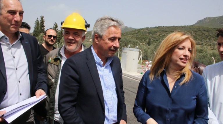 Γεννηματά:Ο Τσίπρας που θα  έσκιζε μνημόνια,σκίζει μικρομεσαία εισοδήματα