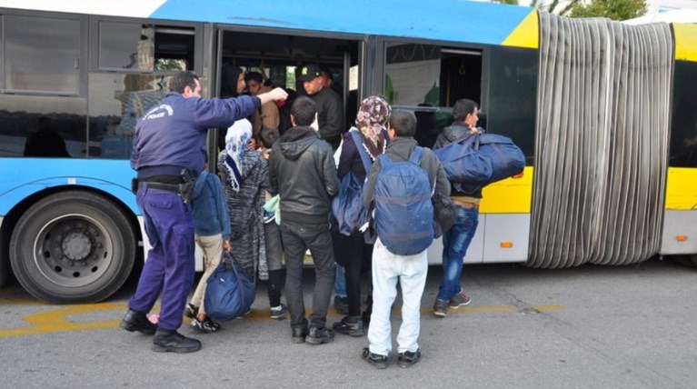 Κάτι φαίνεται να κινείται στον Πειραιά