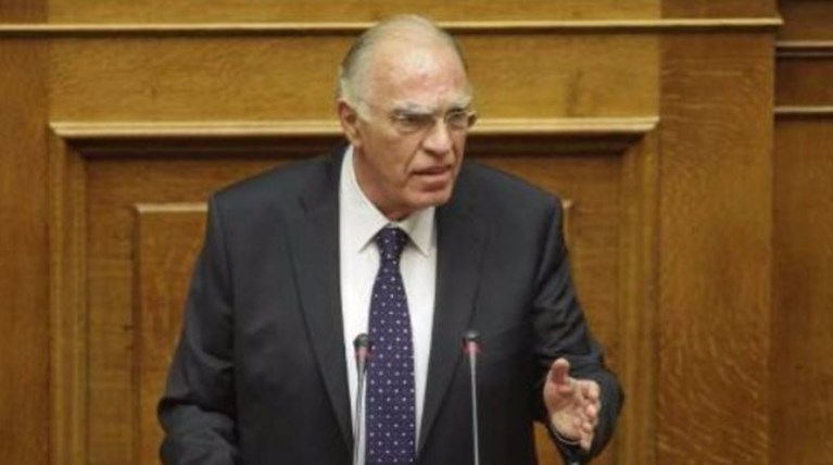 Λεβέντης:Ο Καμμένος με τη στολή νομίζει ότι φοβίζει τους Τούρκους;