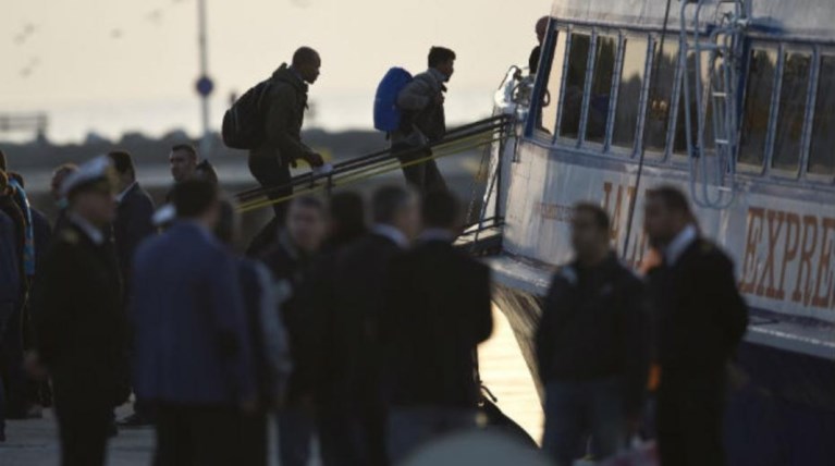 35 επαναπροωθήσεις μεταναστών από Λέσβο σε Τουρκία μετά από 2 εβδομάδες