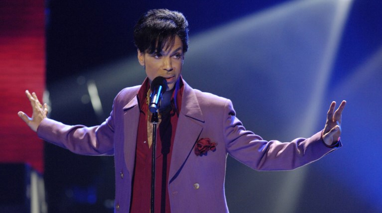 Eνα θησαυροφυλάκιο γεμάτο ακυκλοφόρητα τραγούδια άφησε πίσω του ο Prince