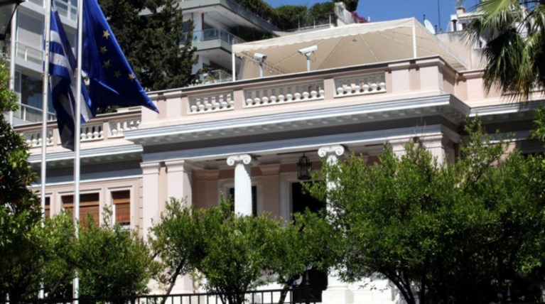 Κυβέρνηση: Τηρήθηκαν οι «κόκκινες» γραμμές σε ασφαλιστικό & φορολογικό